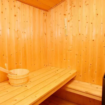 Vakantiehuis Three-bedroom Holiday In 26