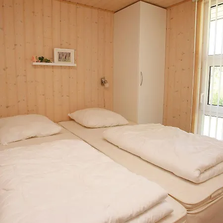 Three-bedroom Holiday In 26 Vakantiehuis Ålbæk